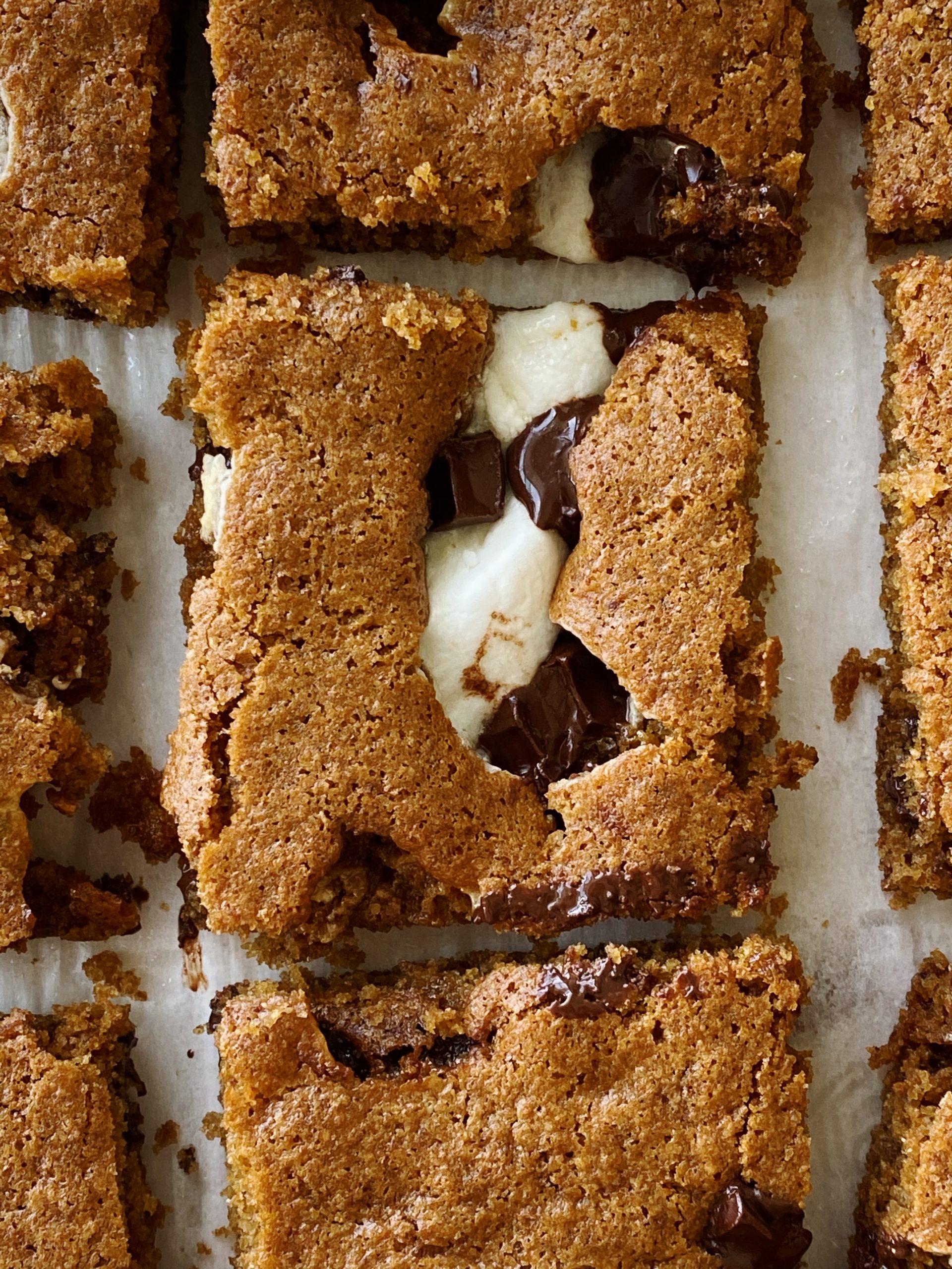 s'mores cookie bars 