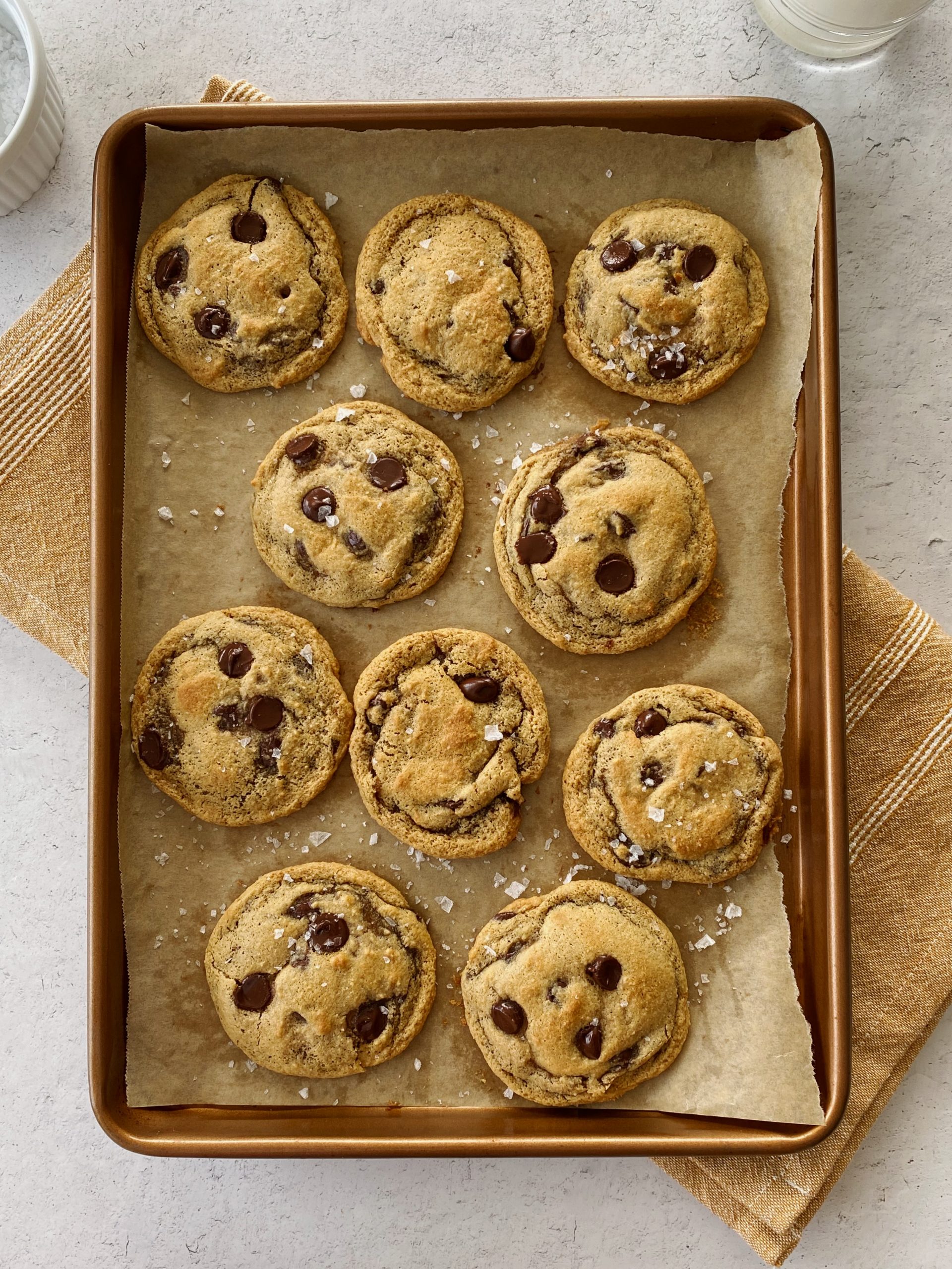 almond flour chocolate chip cookies