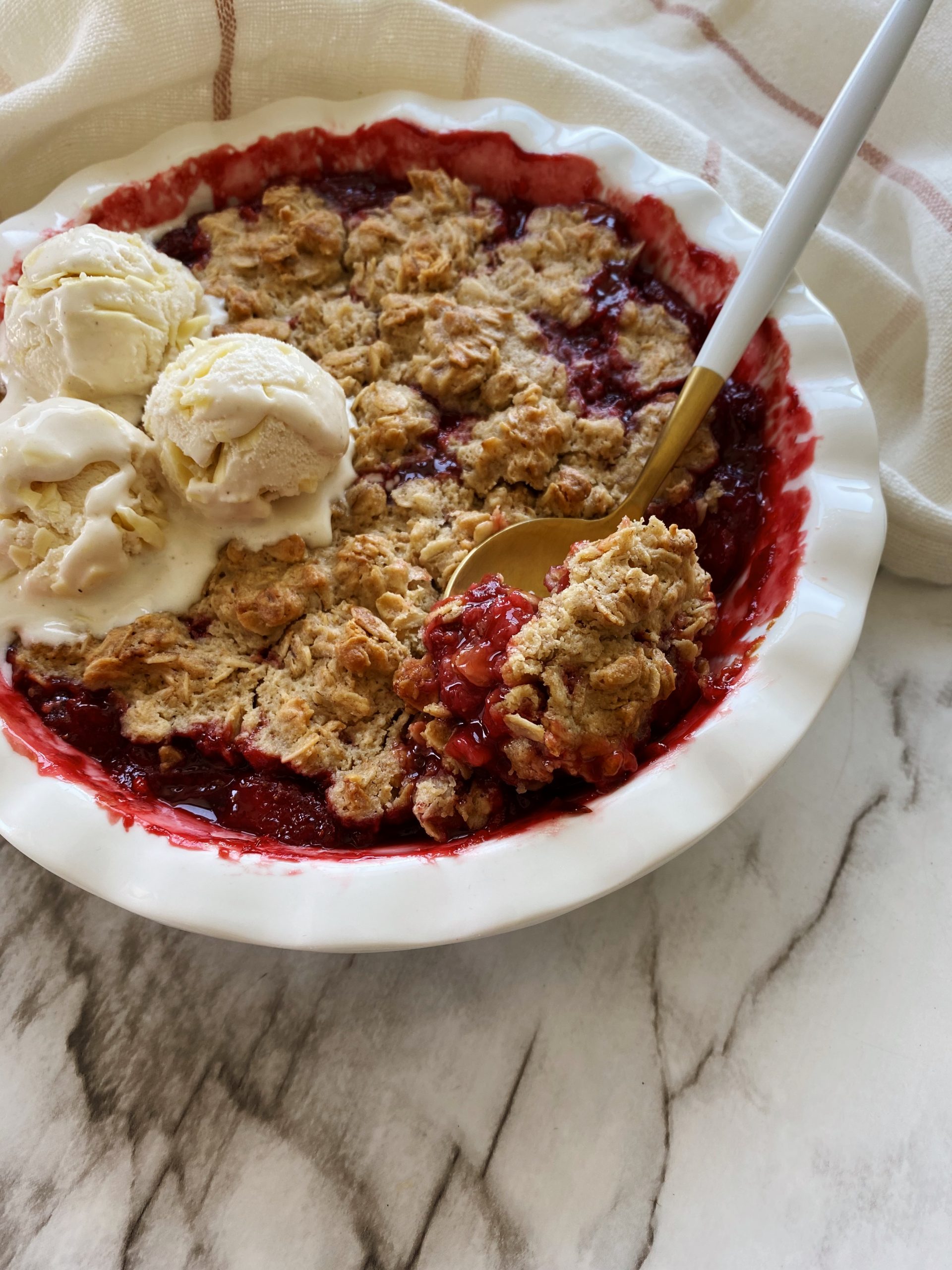 gluten-free strawberry crisp
