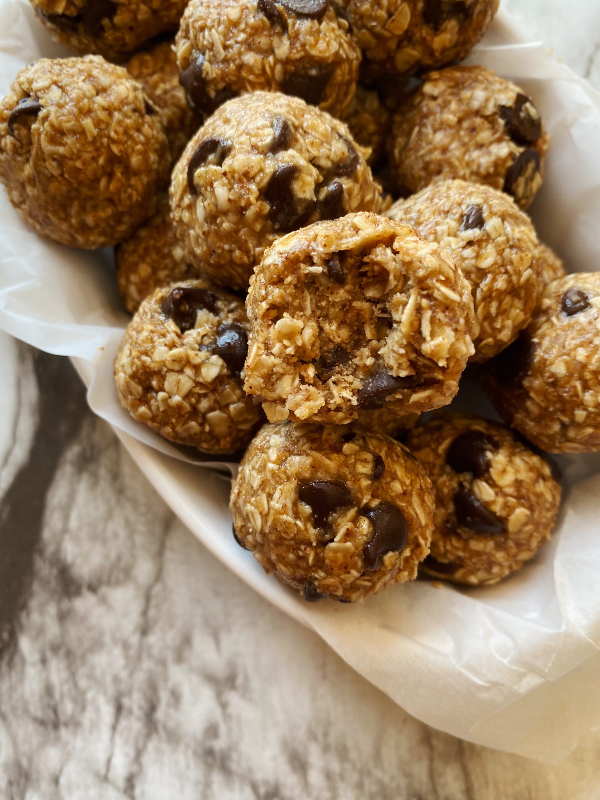 No-bake Chocolate Chip Energy Bites