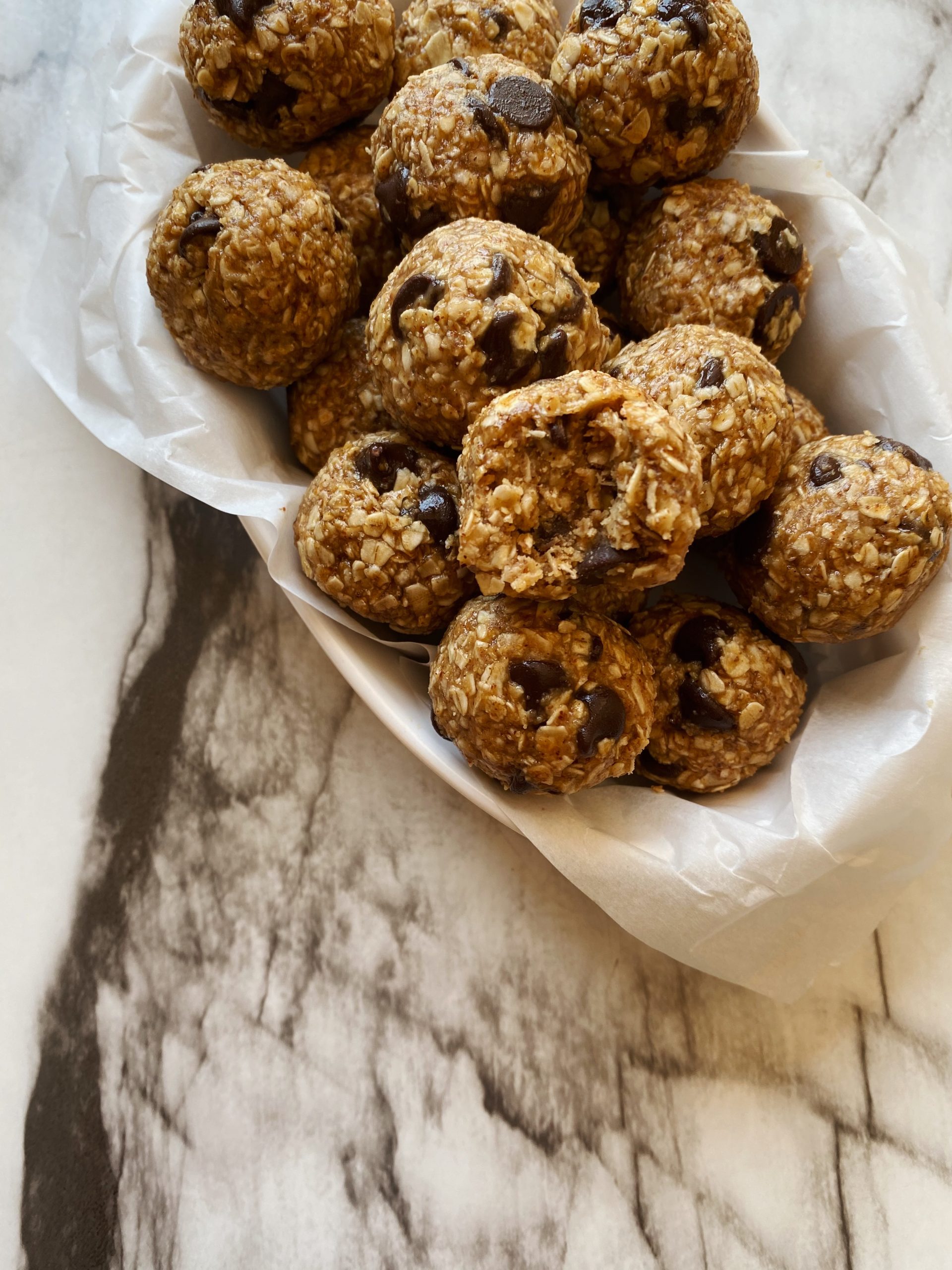 No-bake Chocolate Chip Energy Bites
