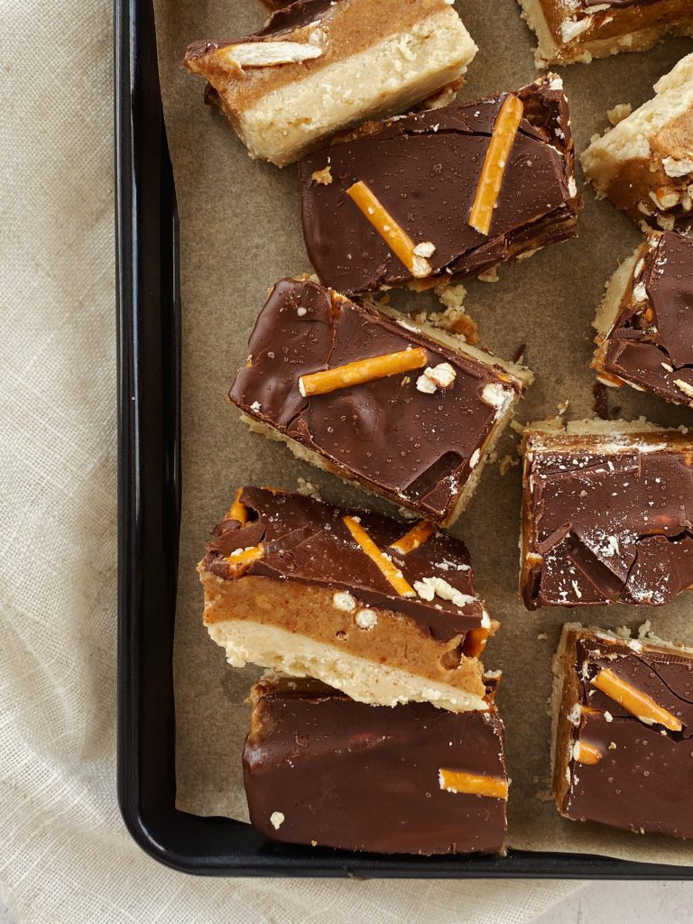 Peanut Butter Pretzel Chocolate Bars
