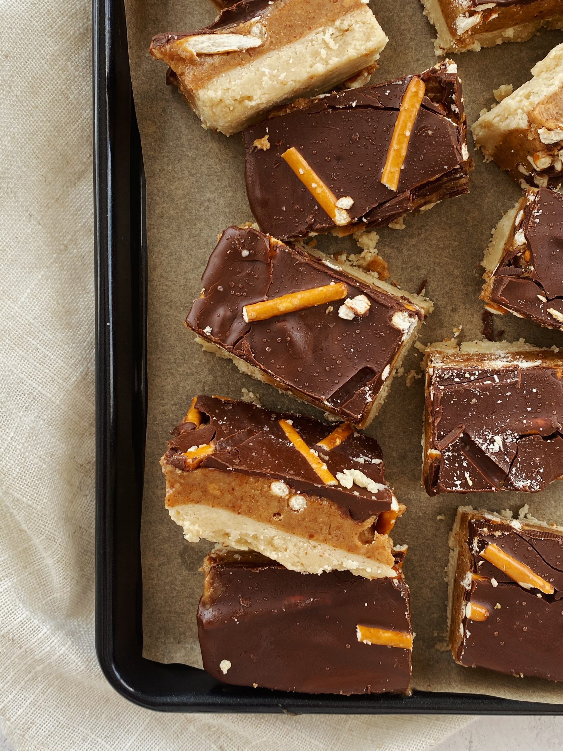 Peanut Butter Pretzel Chocolate Bars