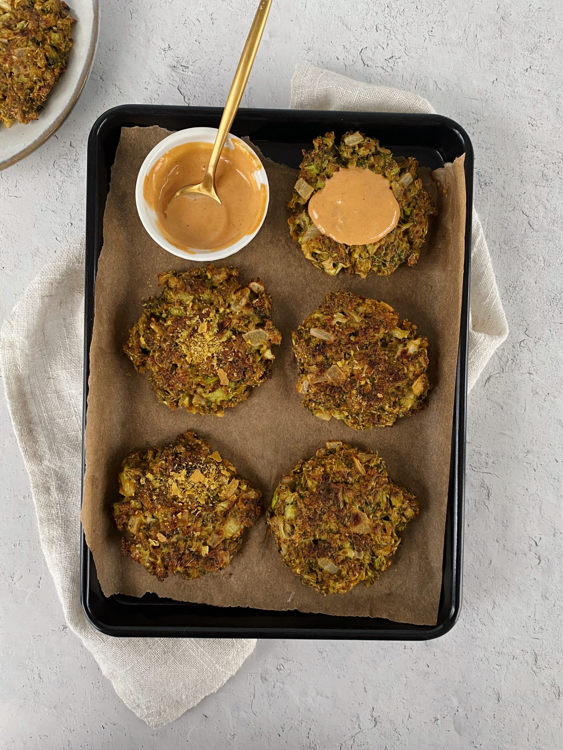 vegan broccoli fritters