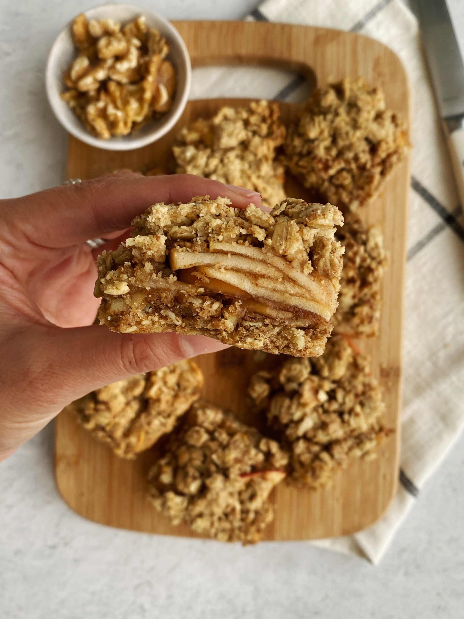 apple walnut oatmeal bars 