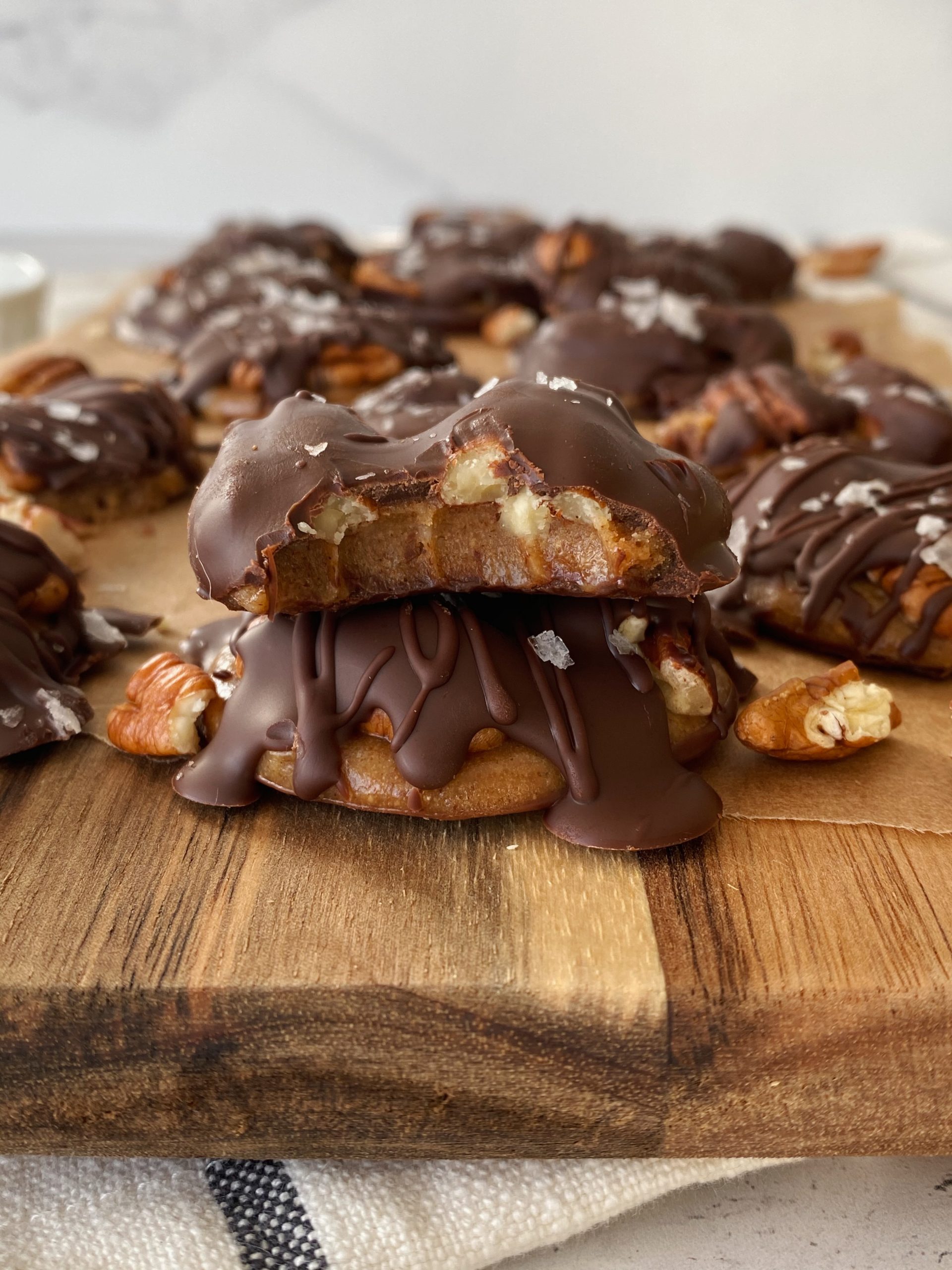 vegan chocolate turtles