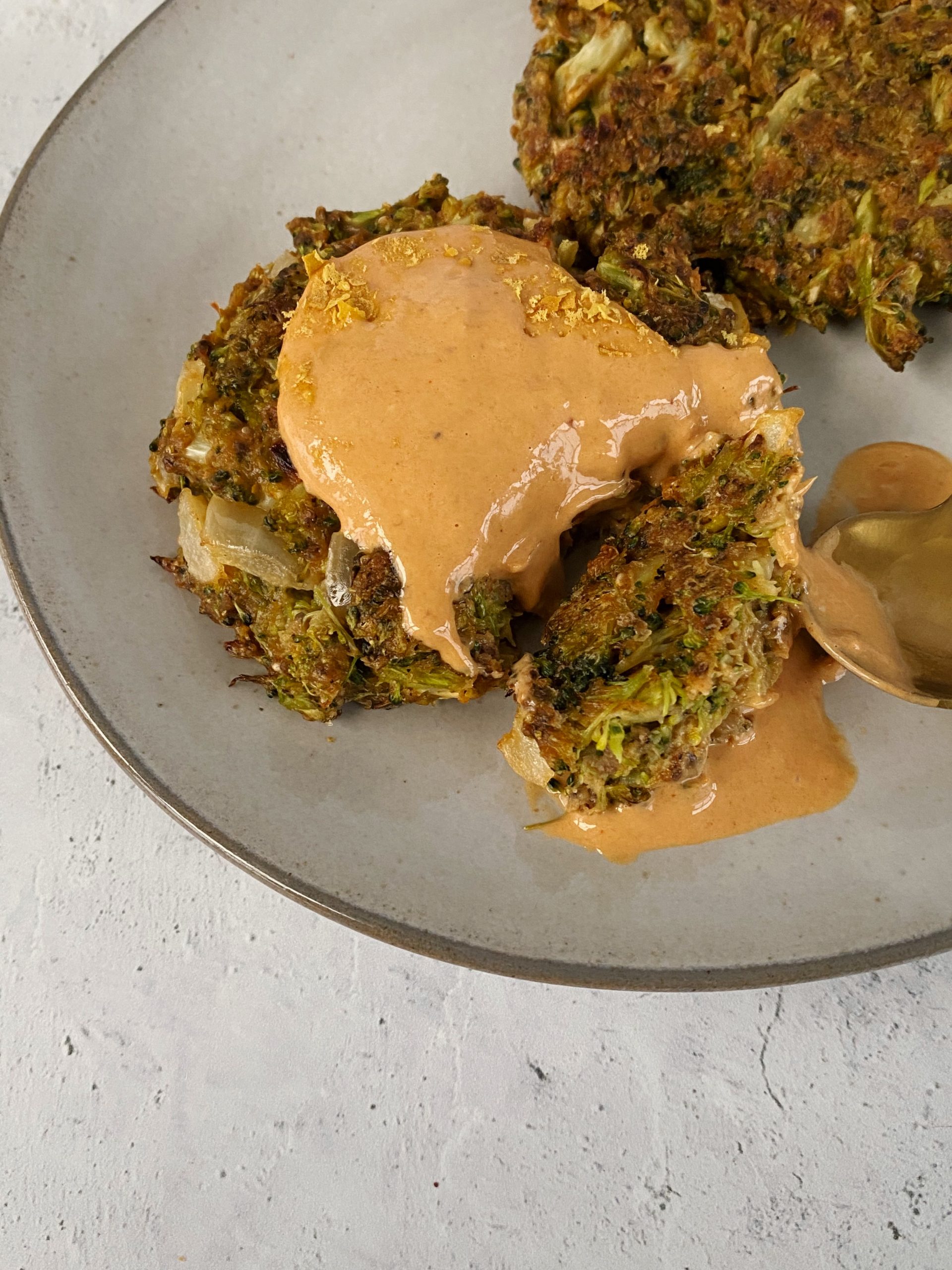 vegan broccoli fritters