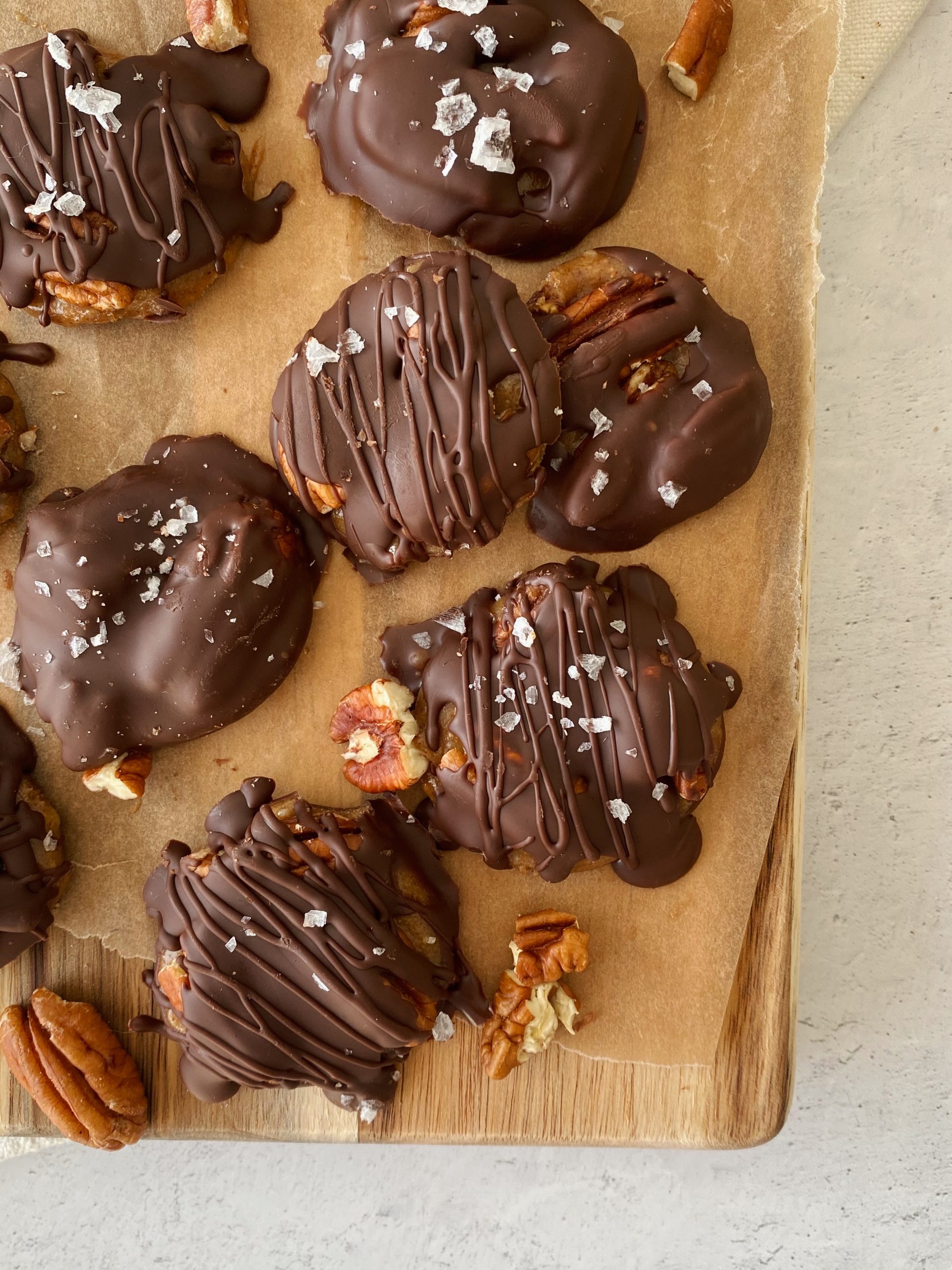 vegan chocolate turtles