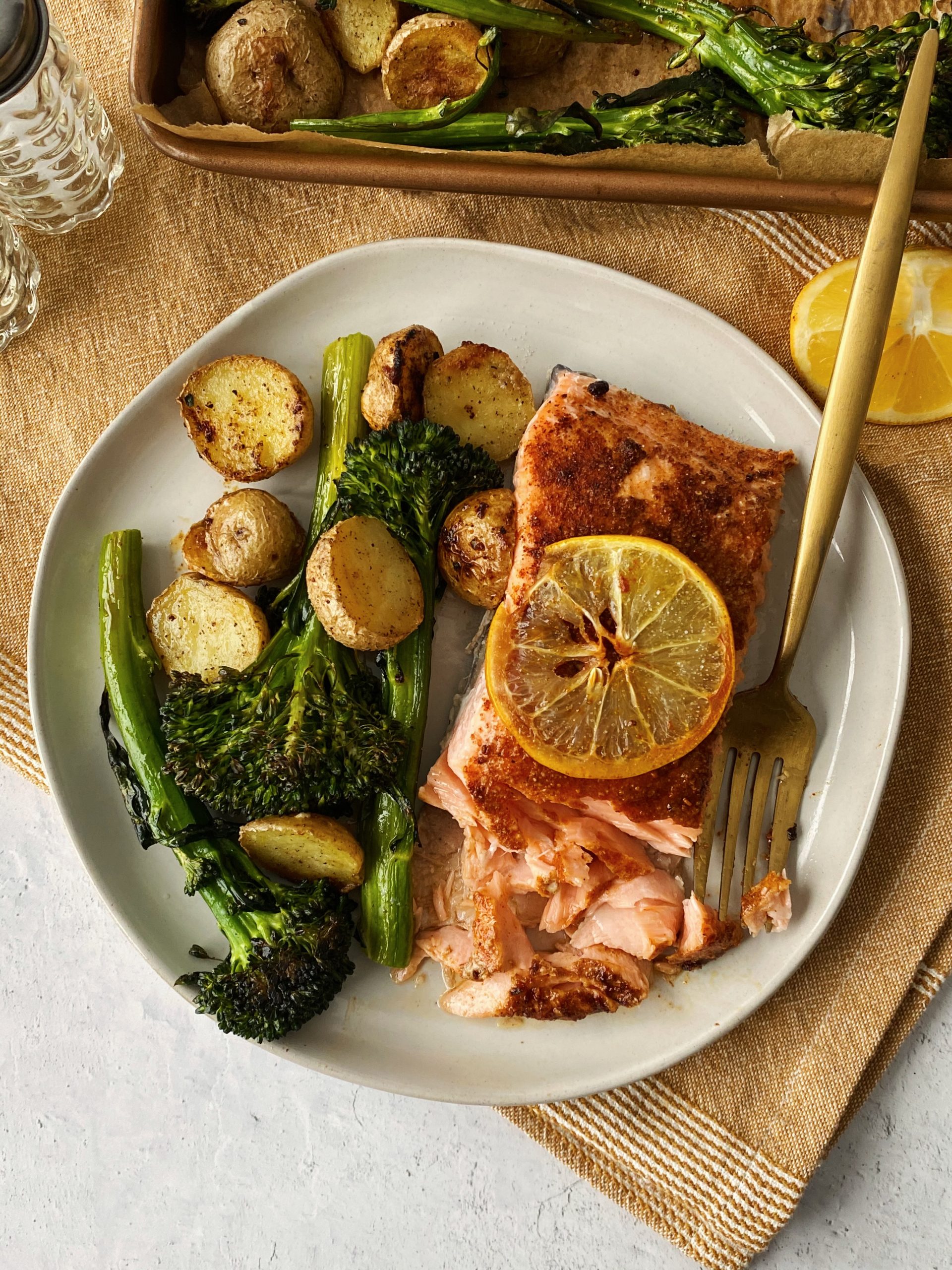 sheet pan salmon