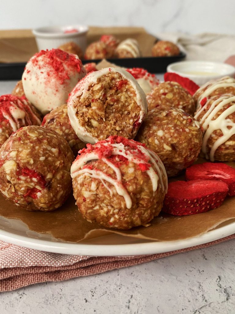 strawberry shortcake energy bites