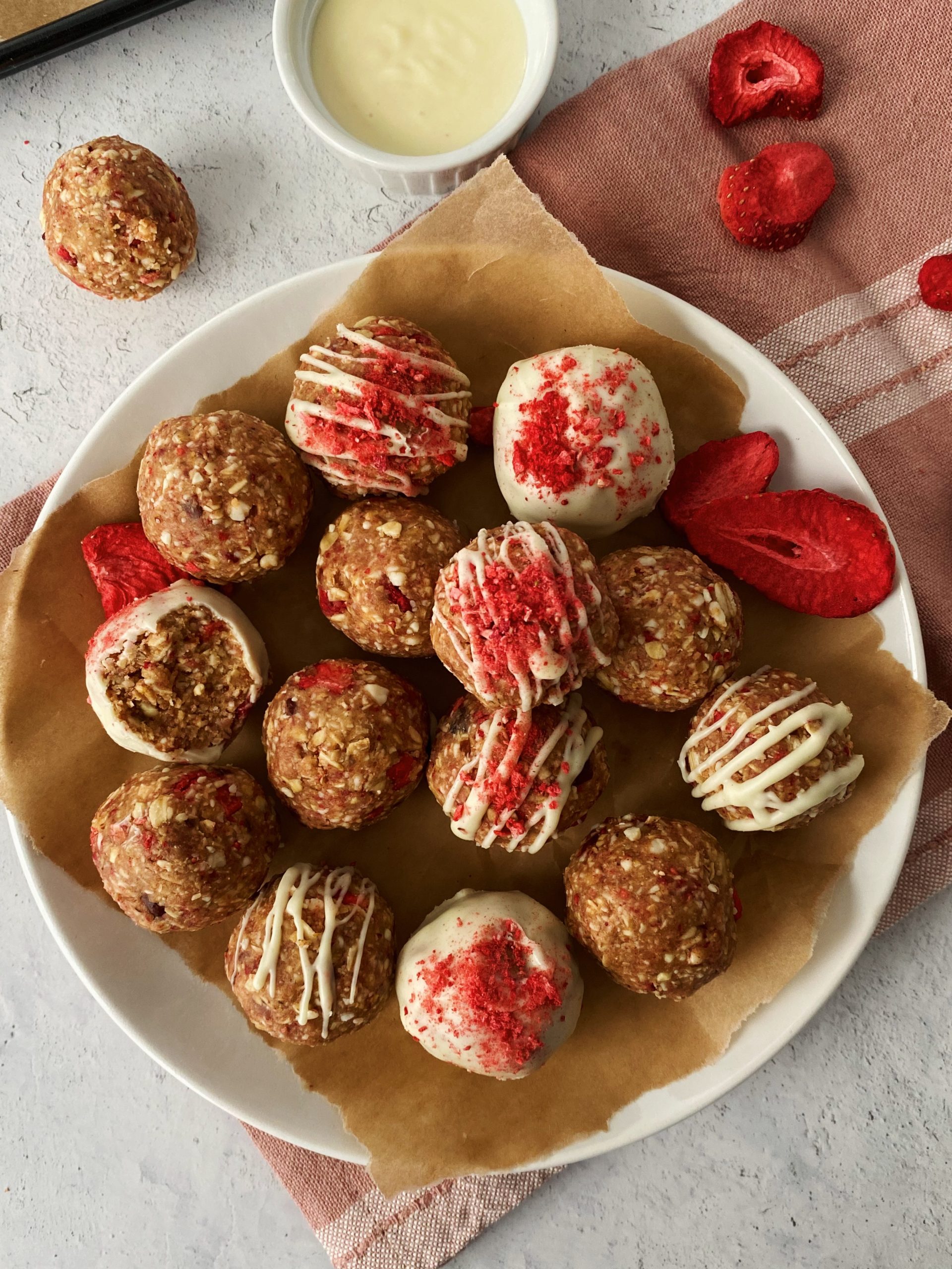 strawberry shortcake energy bites