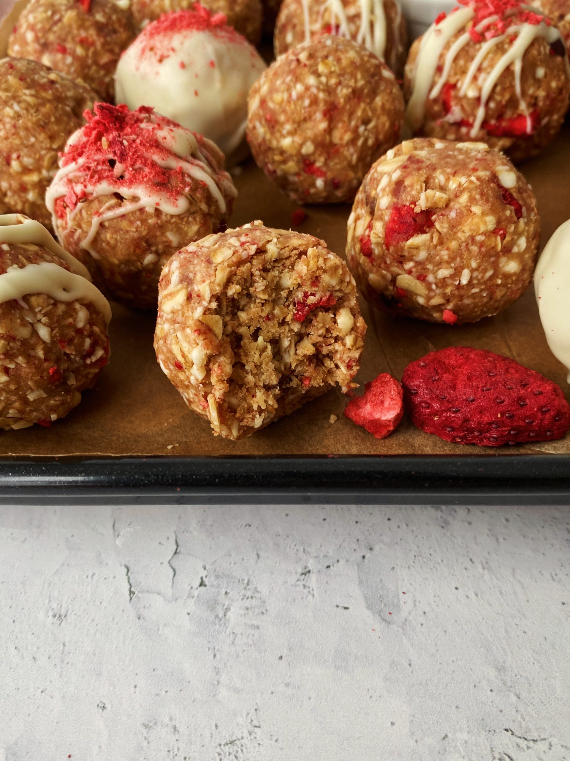 strawberry shortcake energy bites