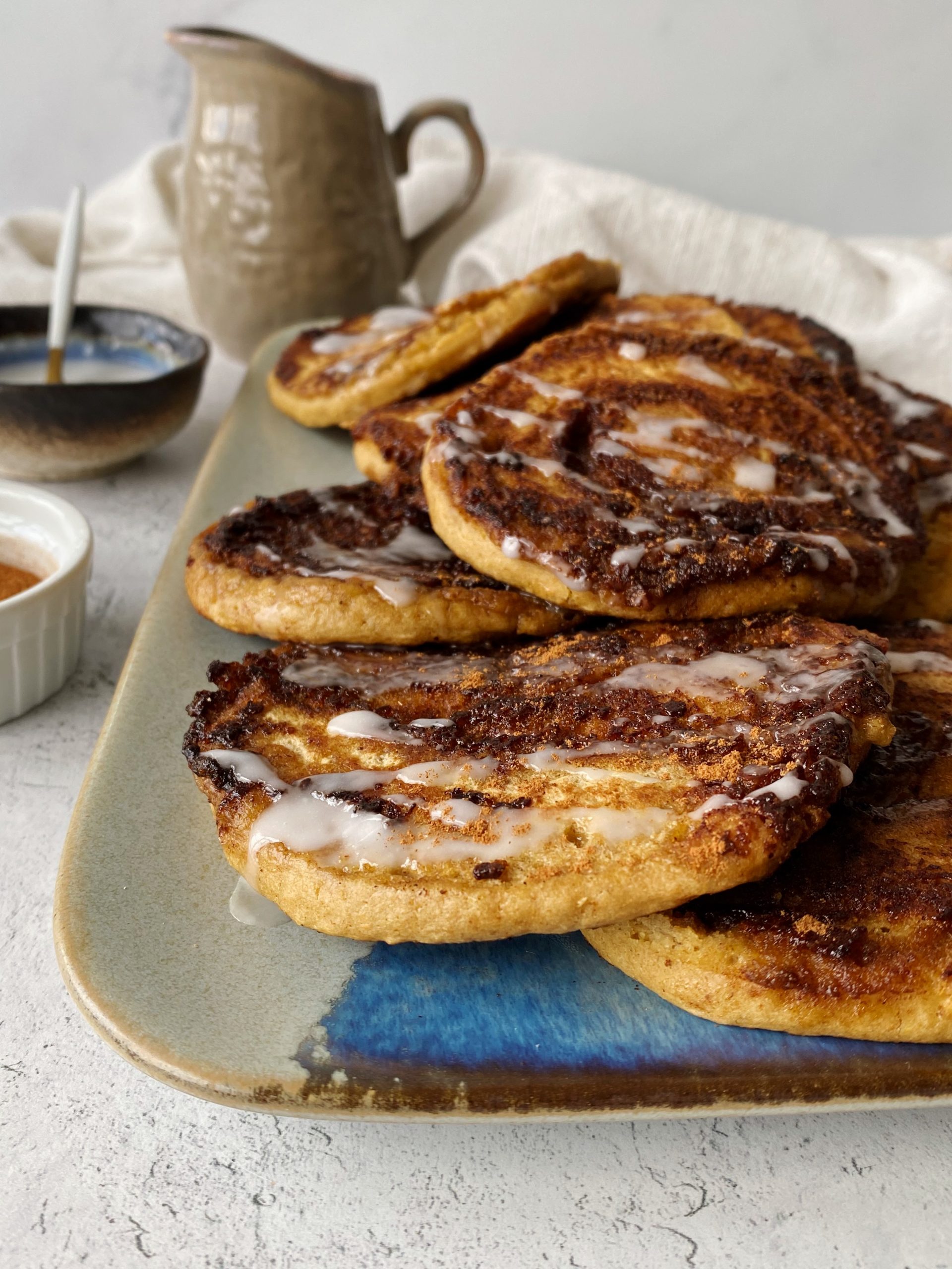 cinnamon roll pancakes 