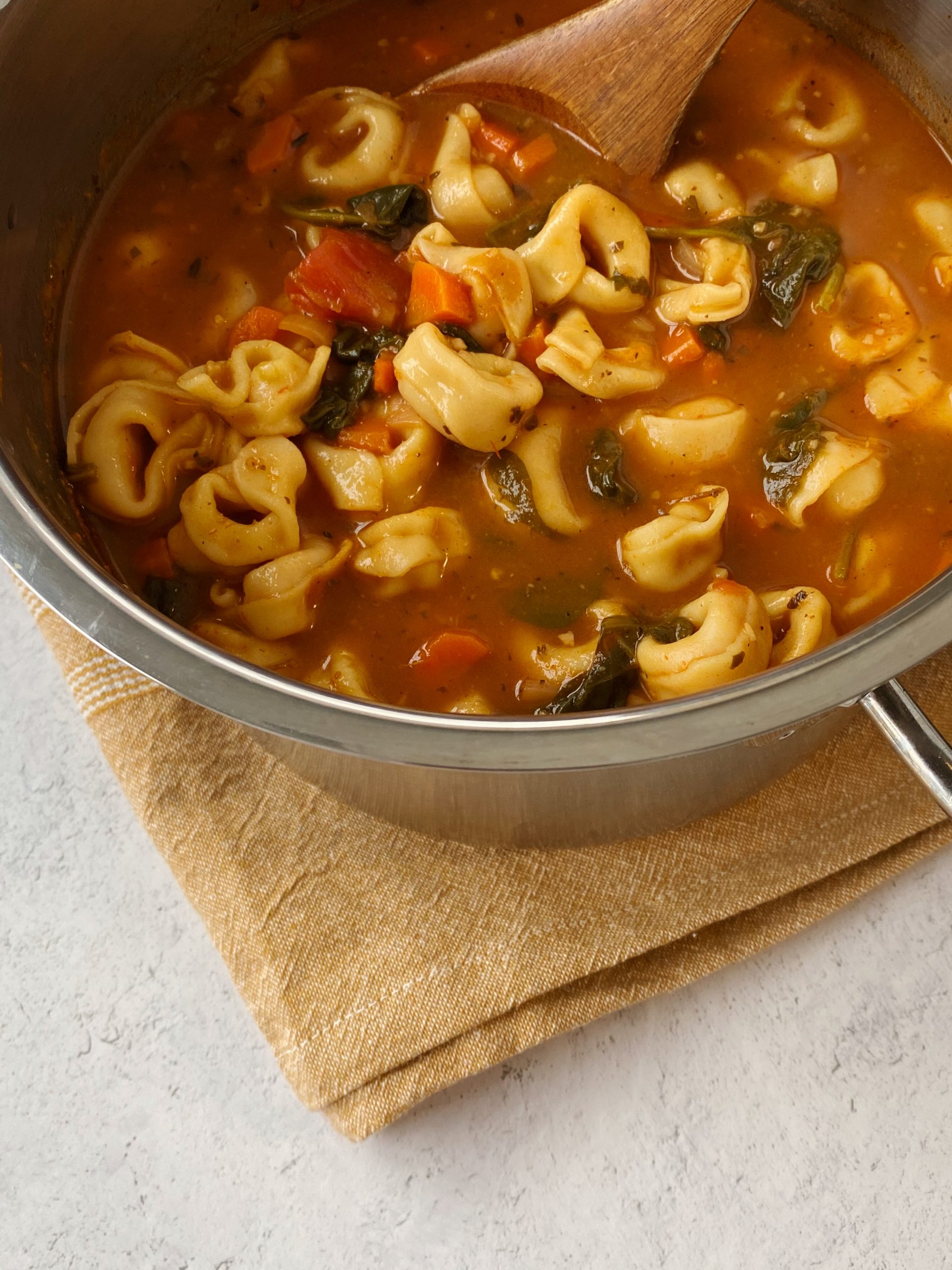 spinach tortellini soup 