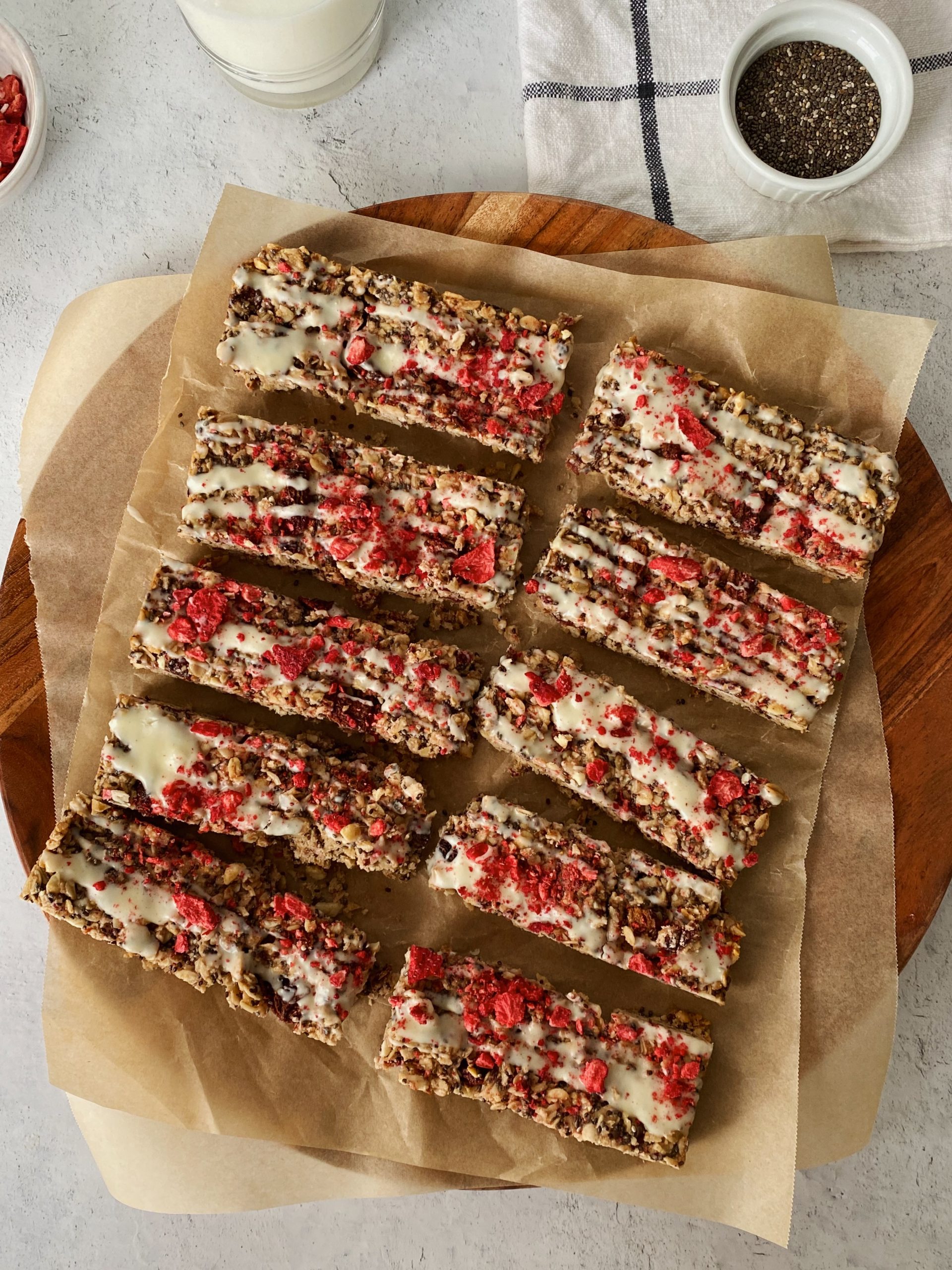 strawberry granola bars