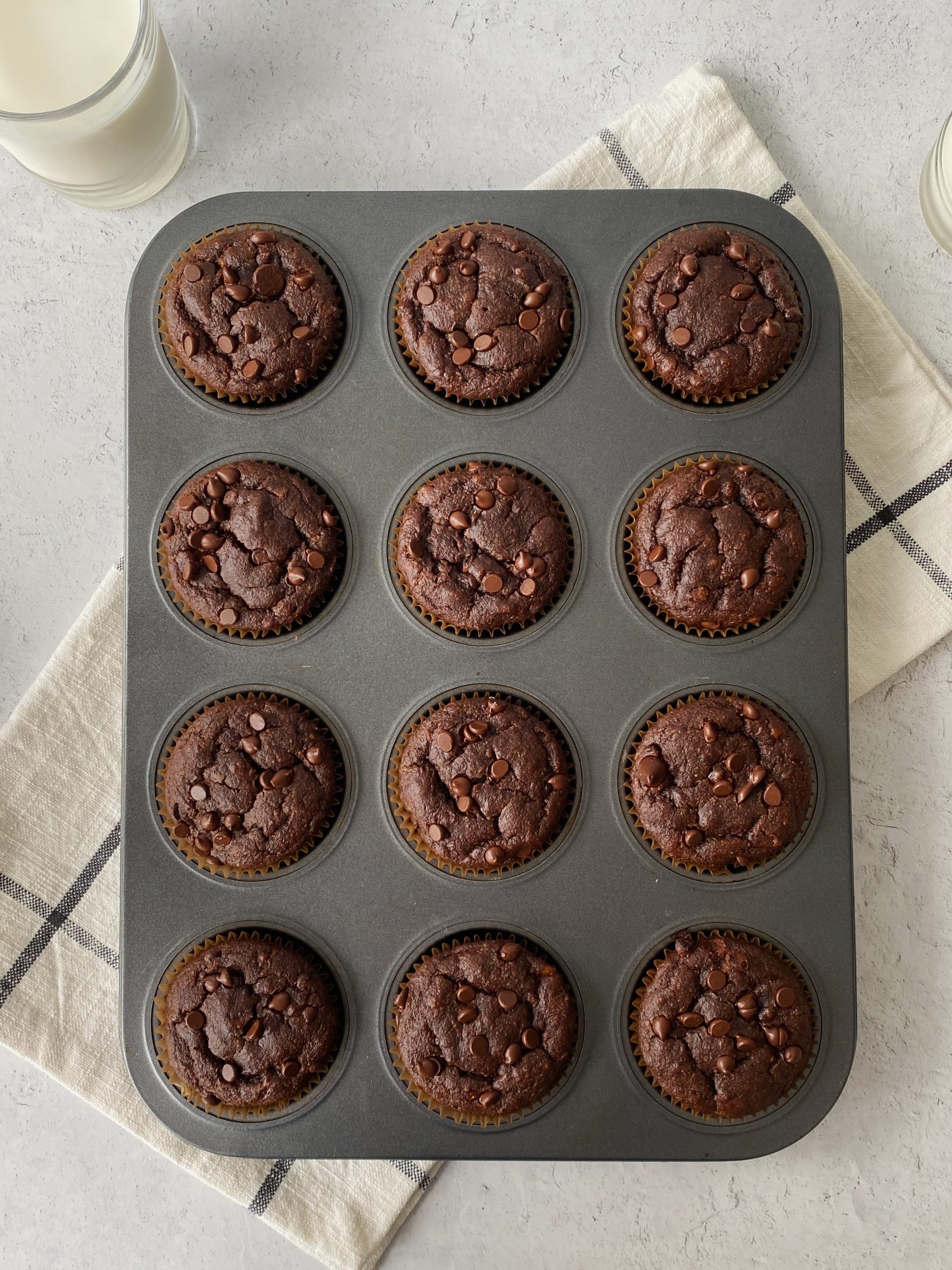 chocolate banana muffins