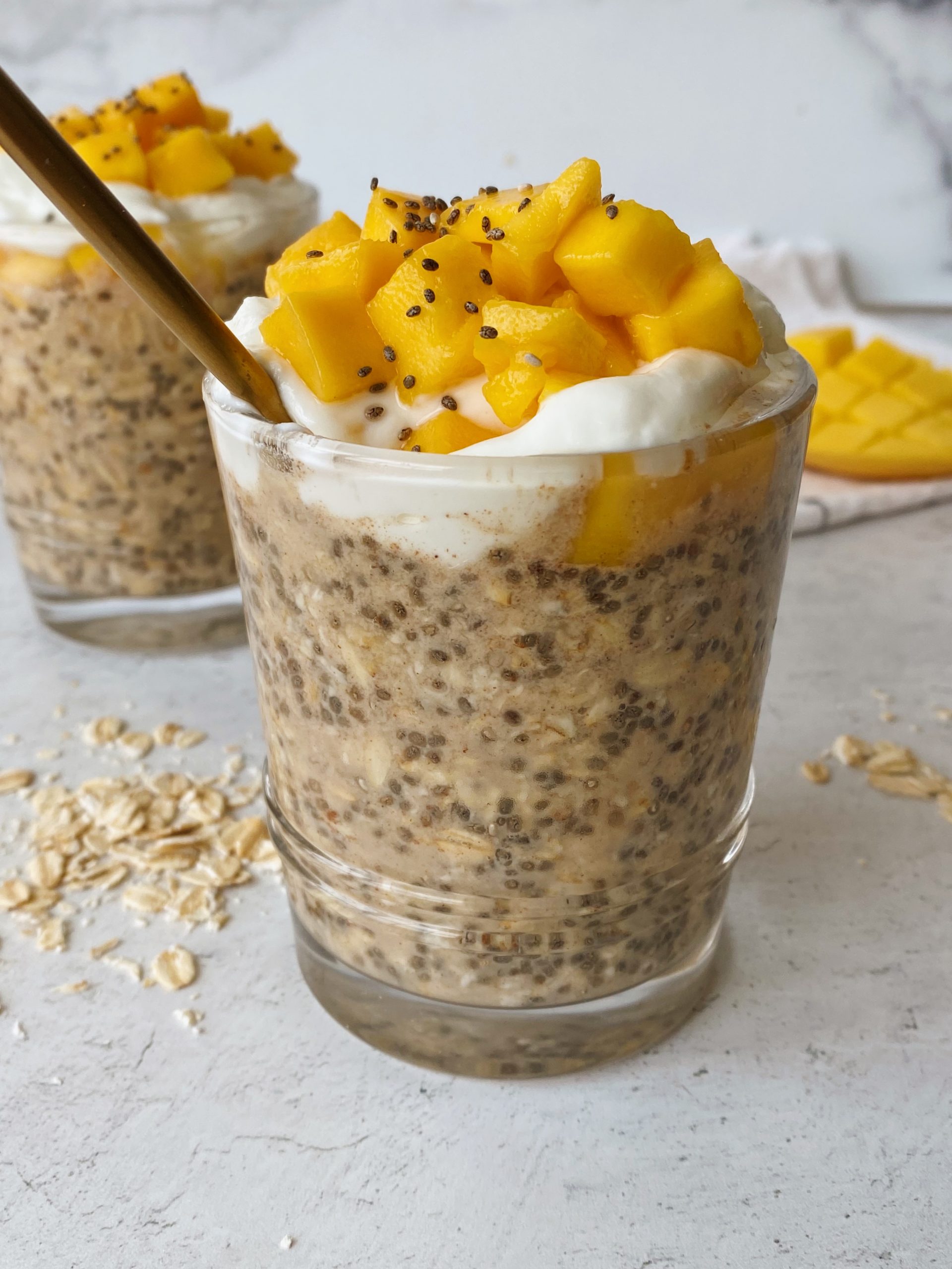 mango overnight oats