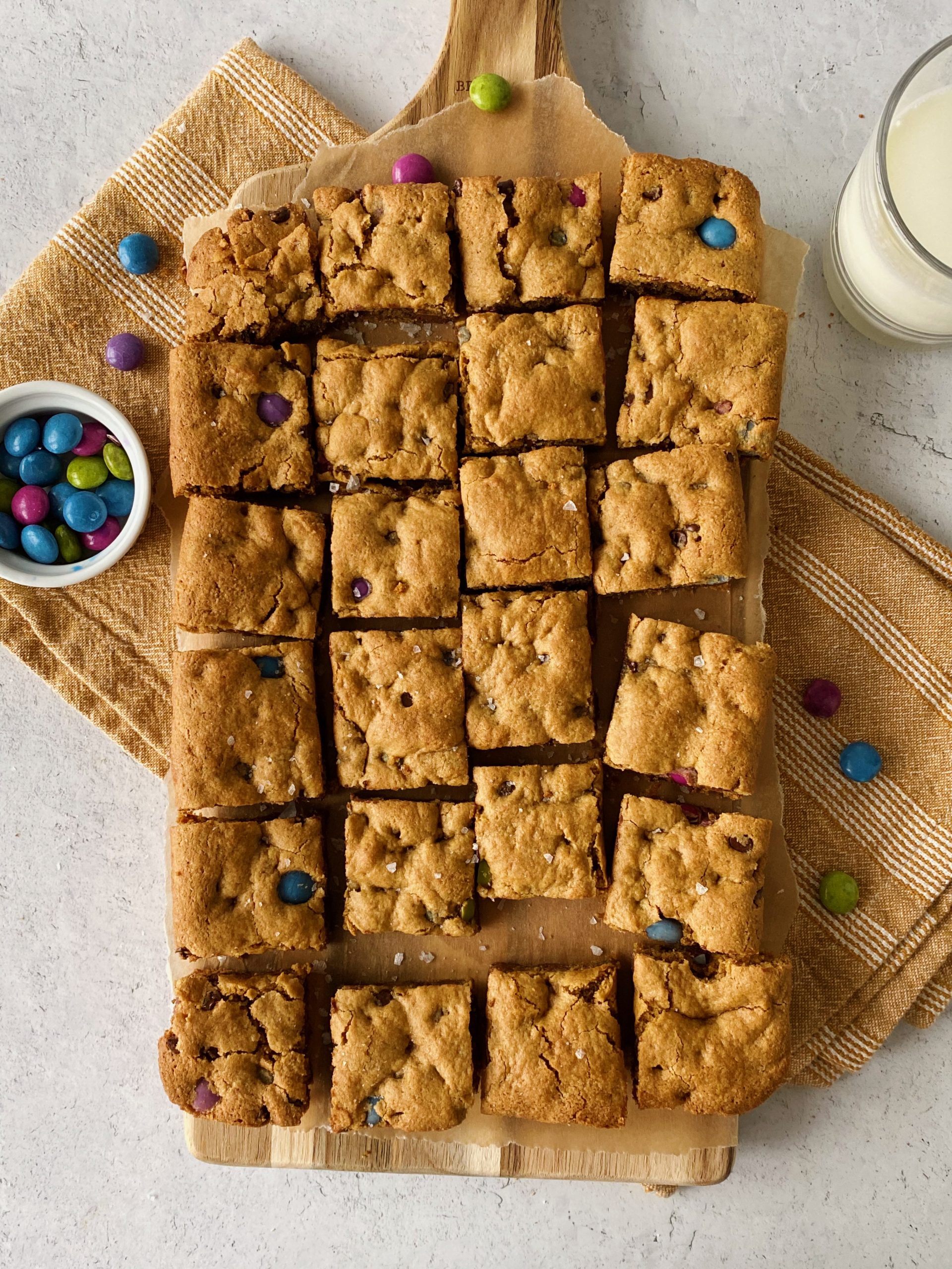 chocolate chip cookie bars