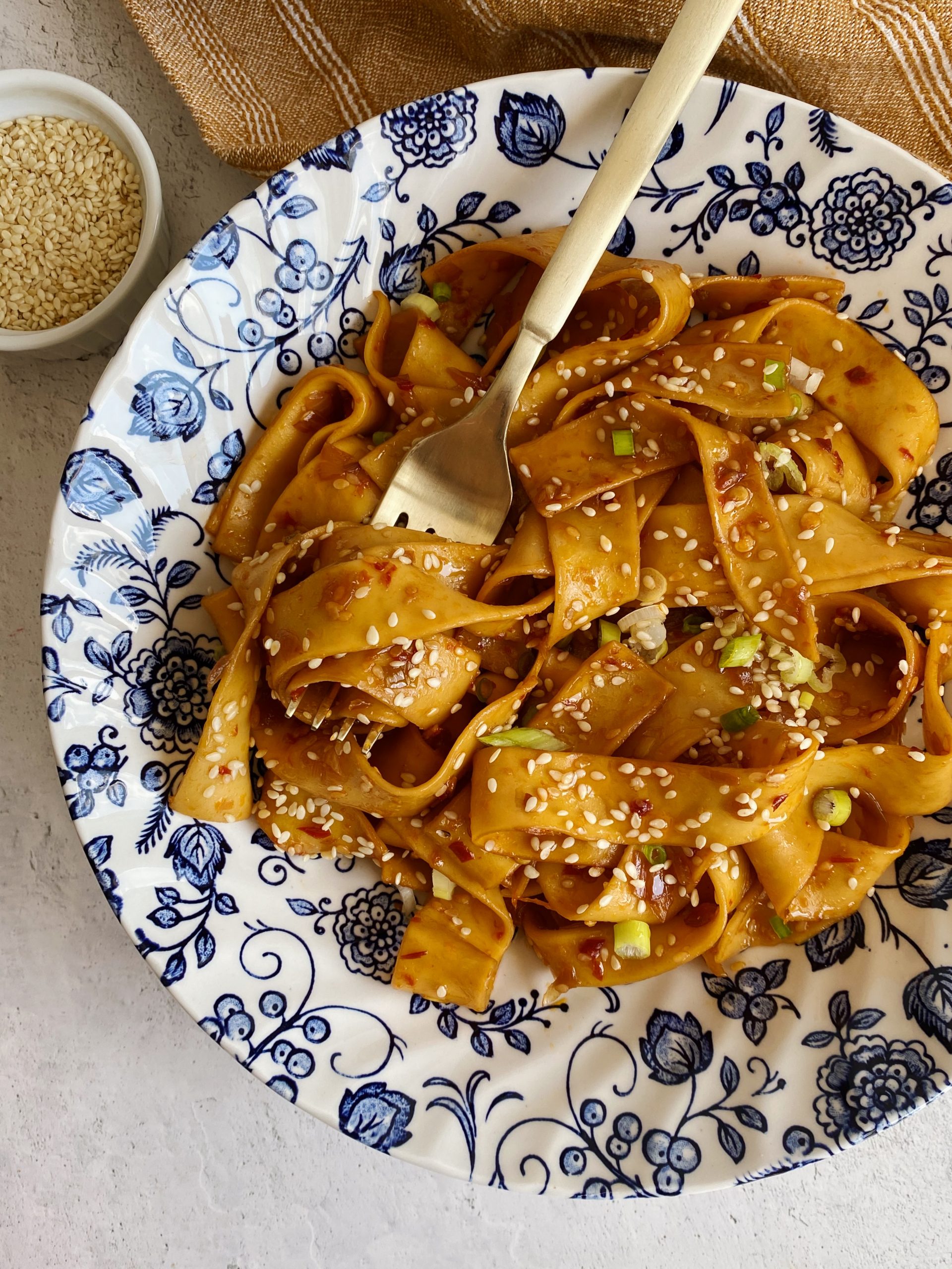 chili garlic noodles