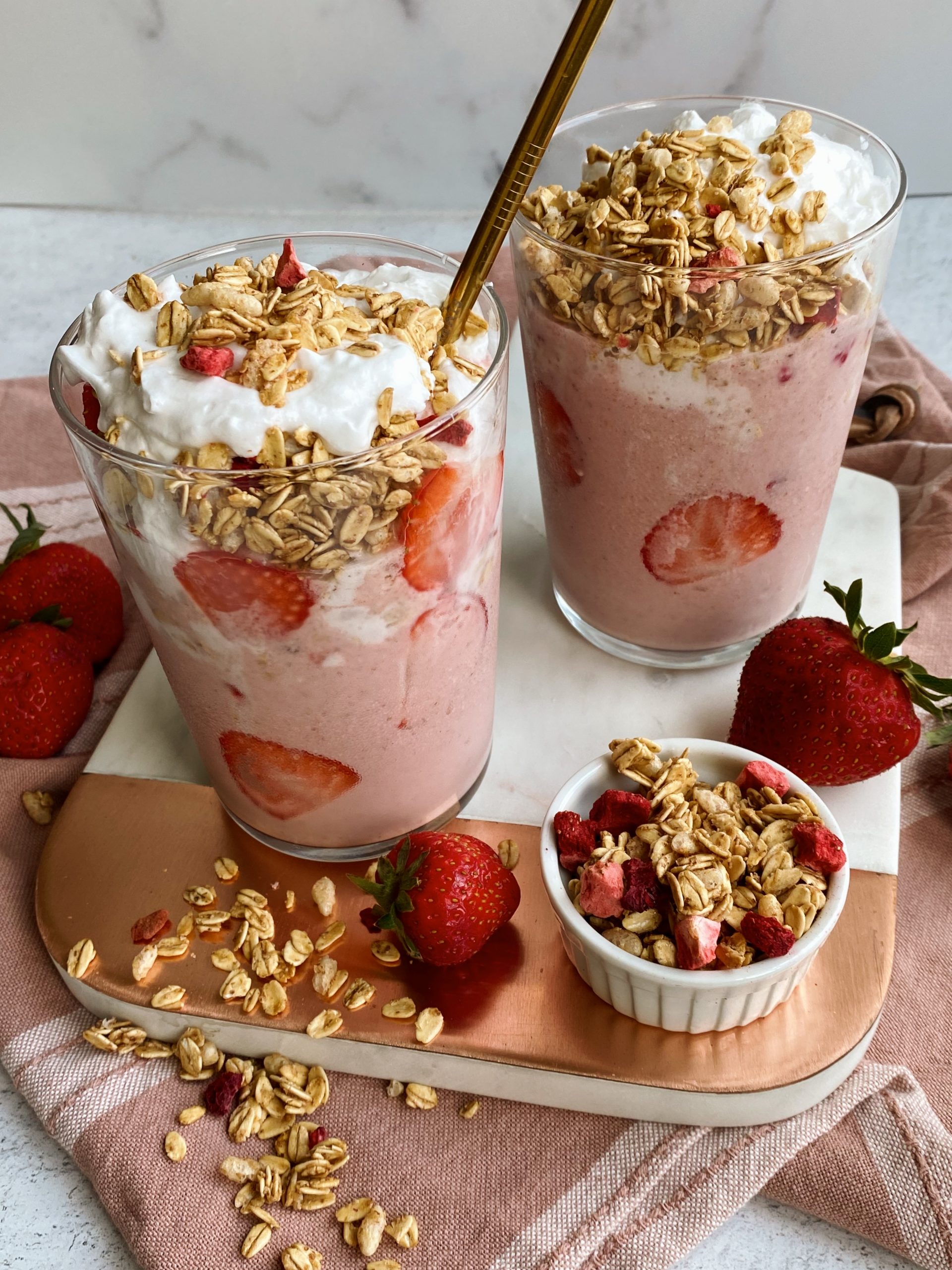 creamy strawberry smoothie