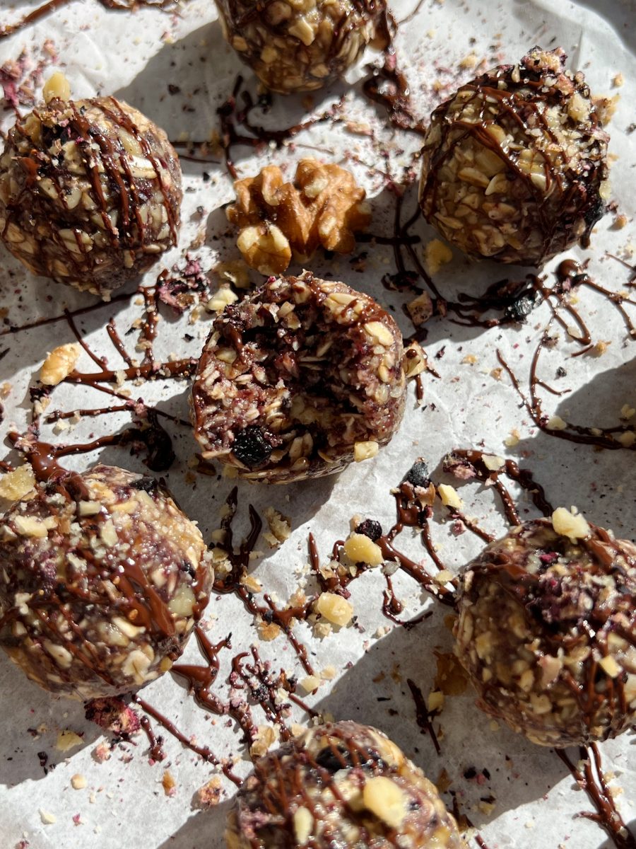 Walnut Blueberry Energy Bites