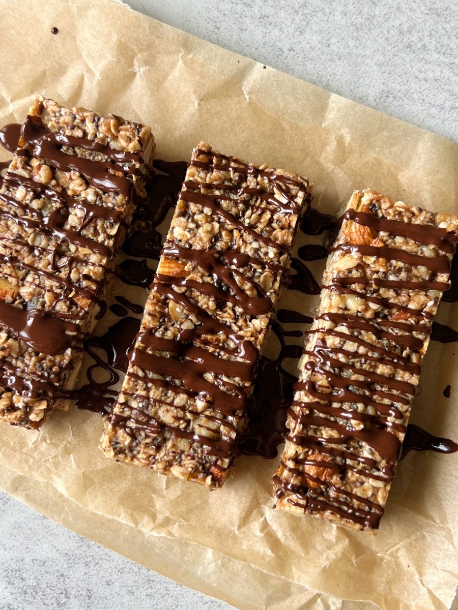 almond butter granola bars
