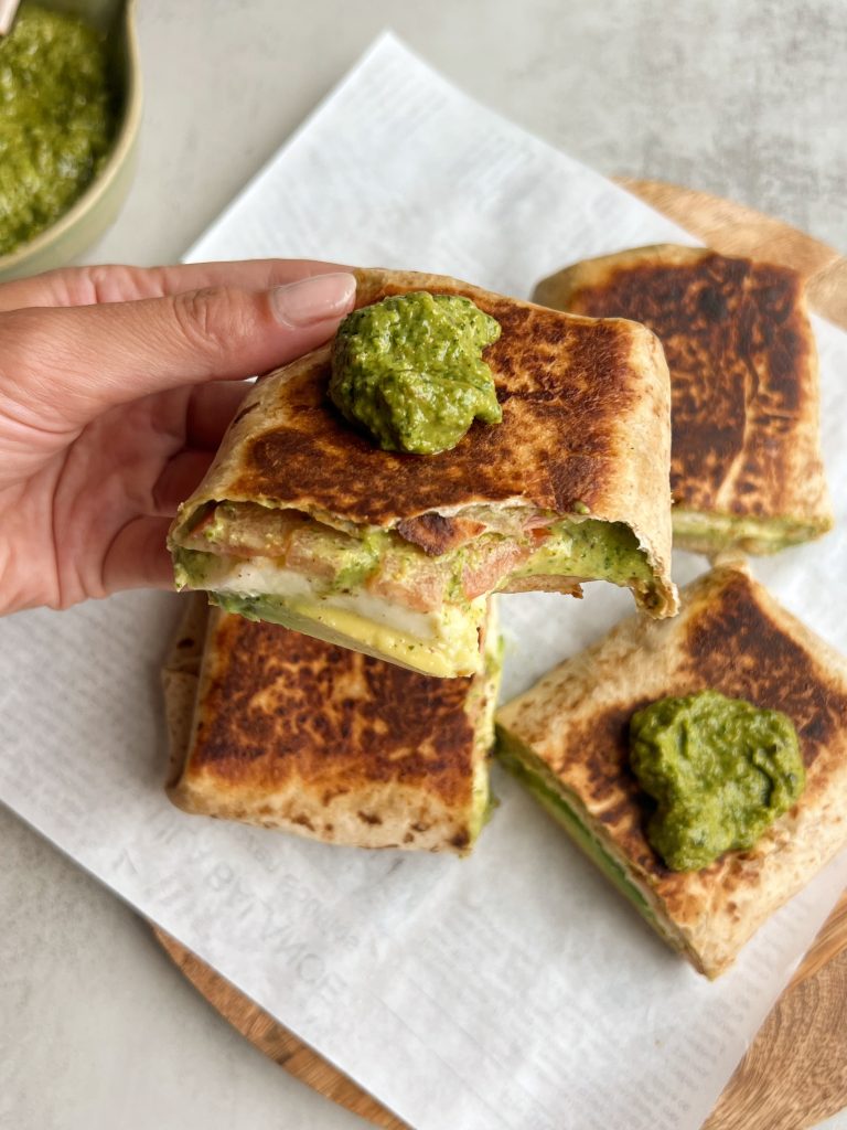 pesto mozzarella wraps