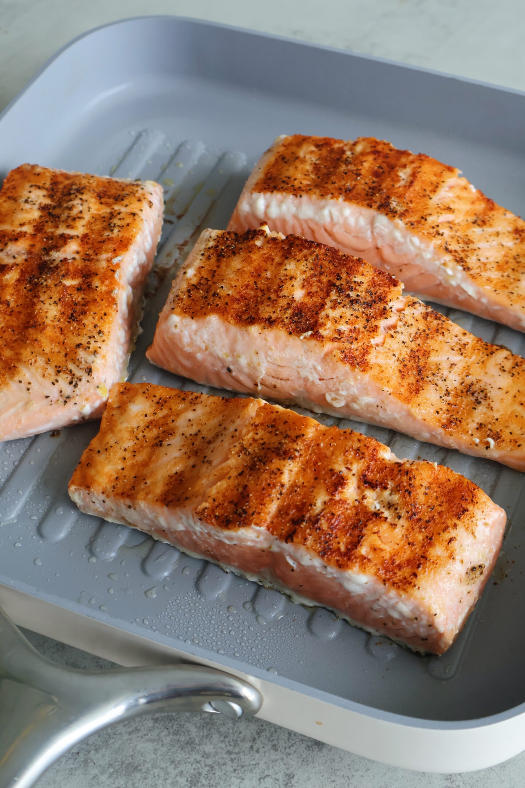 Grilled Halloumi Salad